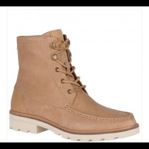 Sperry Leather Lug Boots. Like new!